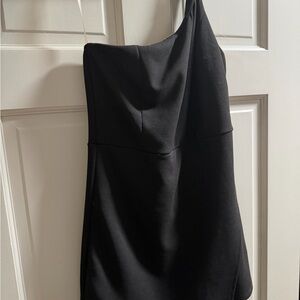 Elegant Black One-Shoulder Dress